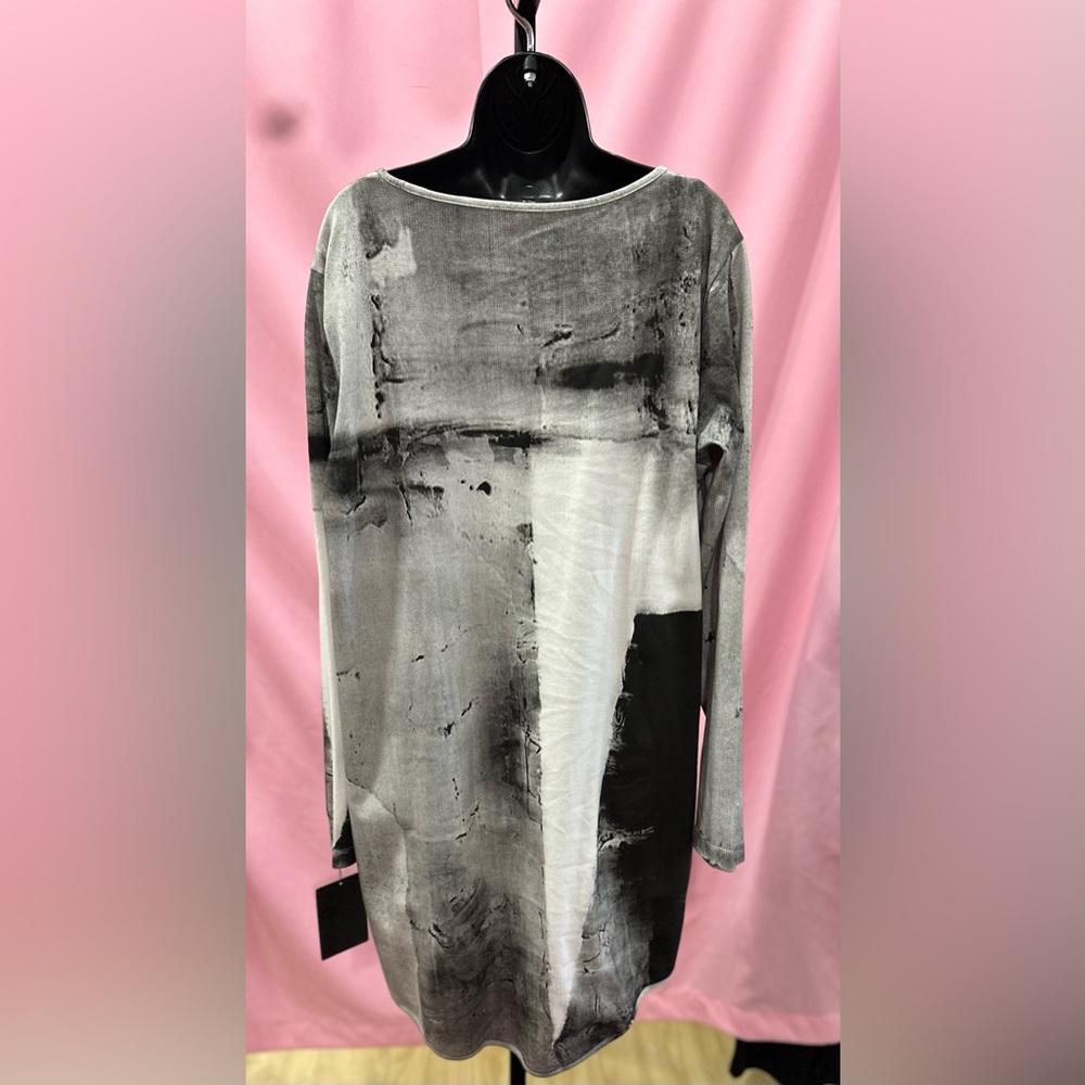 Moyuru Tunic Top - Picture 2 of 4